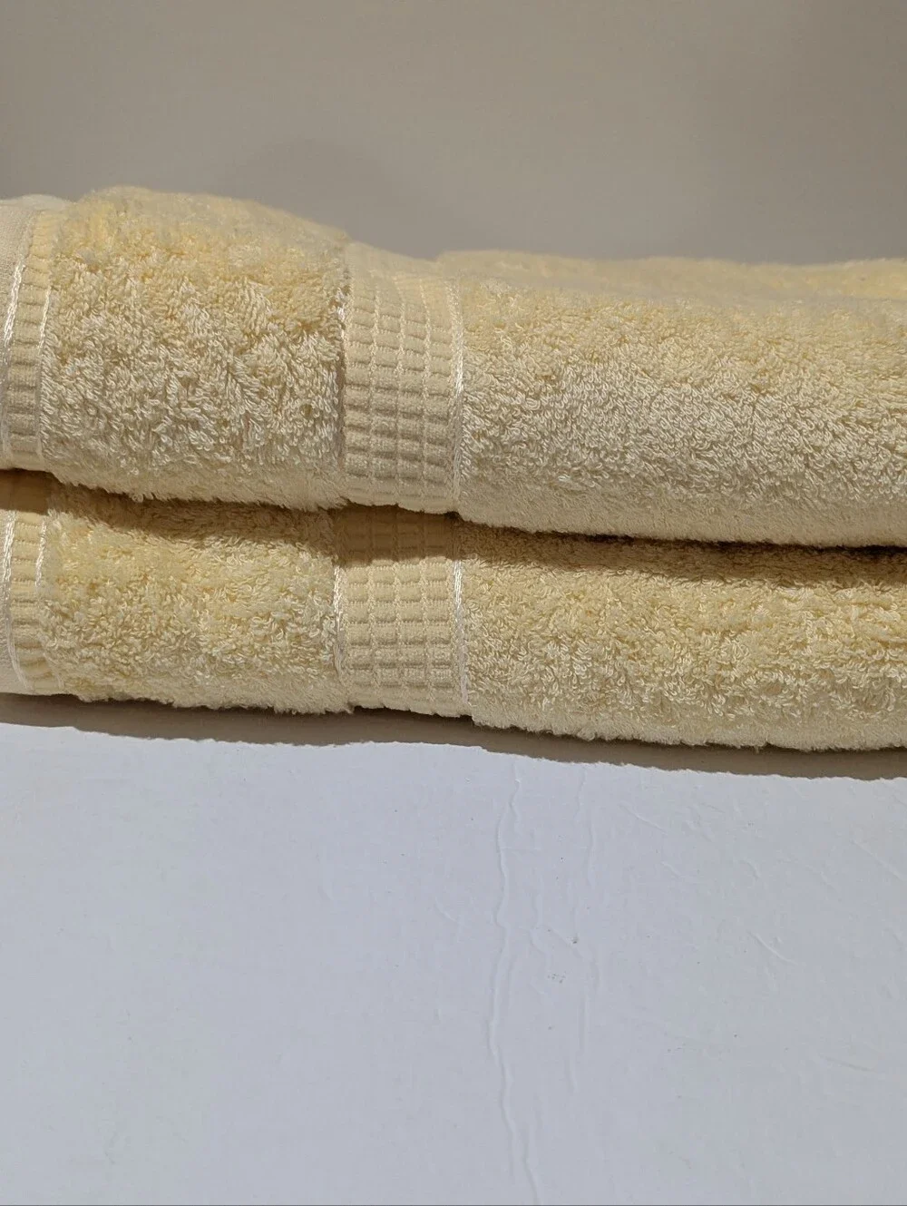 NEW Lot Of 2 Bianca Premium Very Soft Cotton Bath Towels - Light Yellow